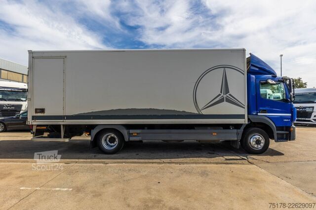Kuffert Mercedes-Benz ATEGO 1524 L + DHOLLANDIA 2T.