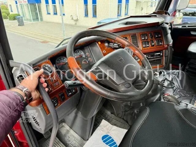 Didelė apkrova Volvo FH 16.660 8x4/Retarder/Kipphydraulik/Voll Blatt...