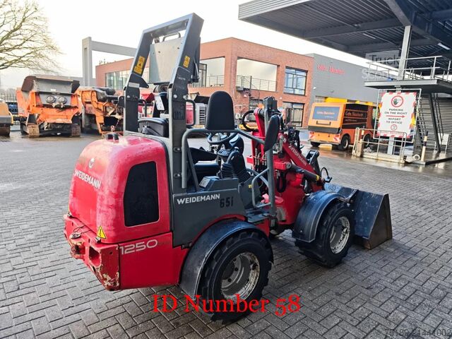رافعة التحميل Weidemann 1250 CX