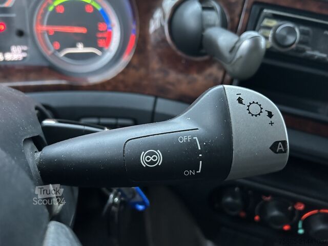 Standaard-SZM DAF CF 330 FT Sleeper Cab / 618 dkm / NL Truck