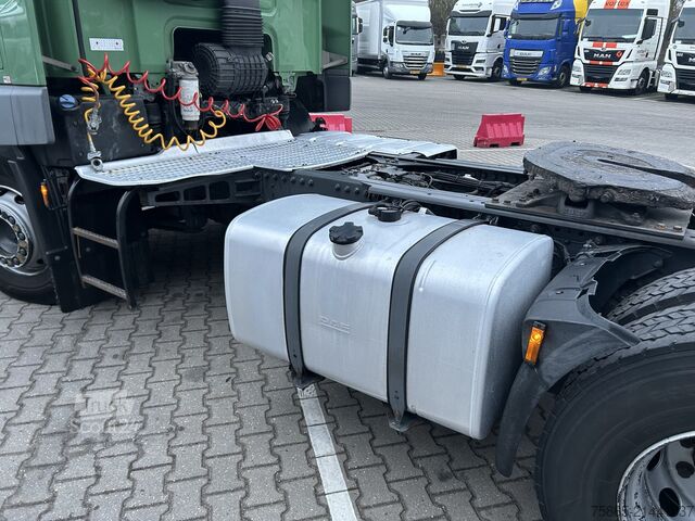 Standaard-SZM DAF CF 330 FT Sleeper Cab / 618 dkm / NL Truck