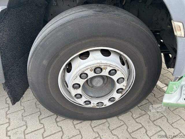 Standaard-SZM DAF CF 330 FT Sleeper Cab / 645 dkm / NL Truck