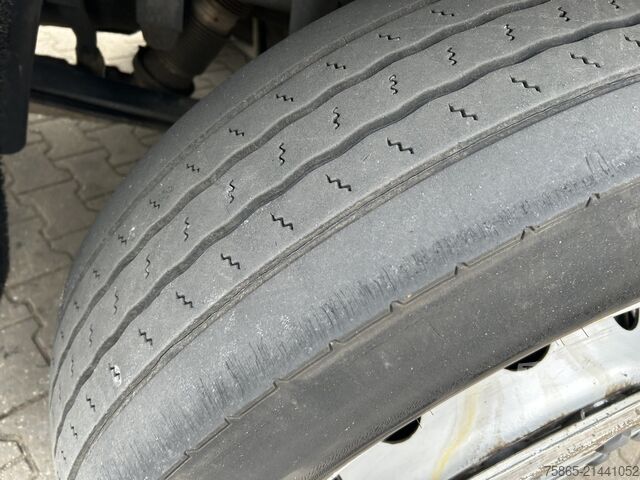 Standaard-SZM DAF CF 330 FT Sleeper Cab / 645 dkm / NL Truck