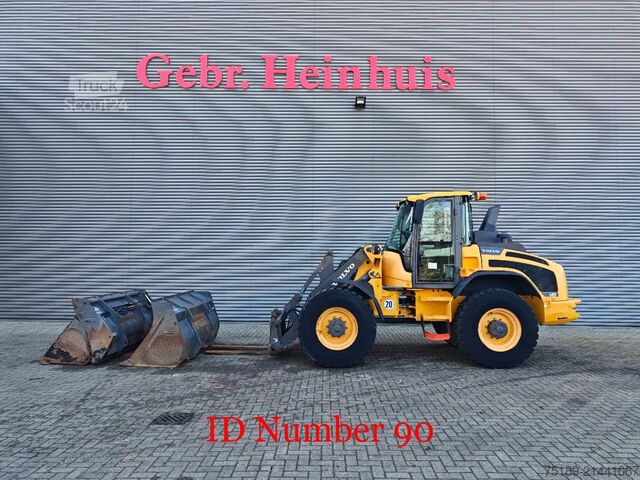 رافعة التحميل Volvo L45H Forks + 2 Buckets German Machine!