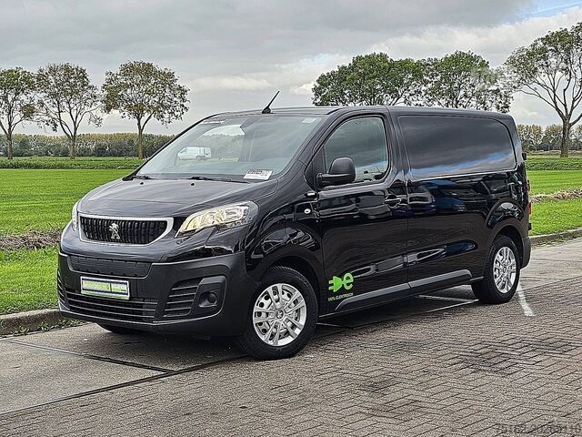 Hochdachkombi PEUGEOT E-EXPERT L2 50kWh Trekhaak!