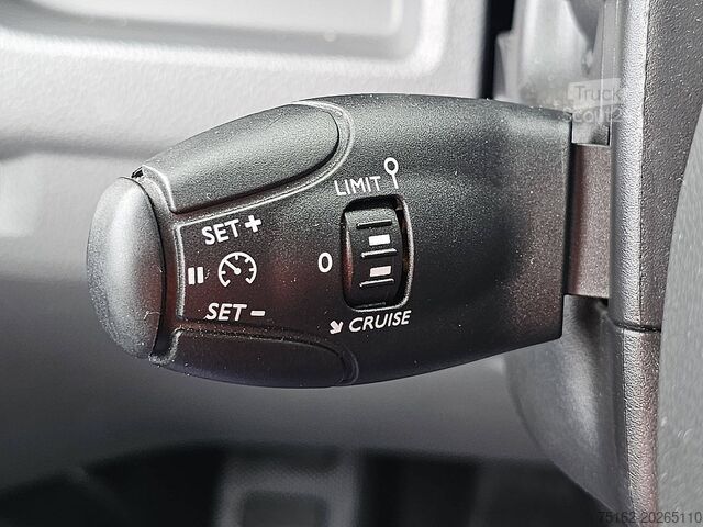 Hochdachkombi PEUGEOT E-EXPERT L2 50kWh Trekhaak!