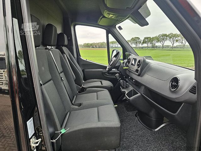 Valise MERCEDES-BENZ SPRINTER 316 Bakwagen Laadklep!