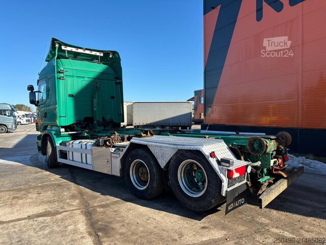 Sistem de braț cu cârlig Scania R 560 6x2 HIAB XR20 / L=5600 mm / RETARDER