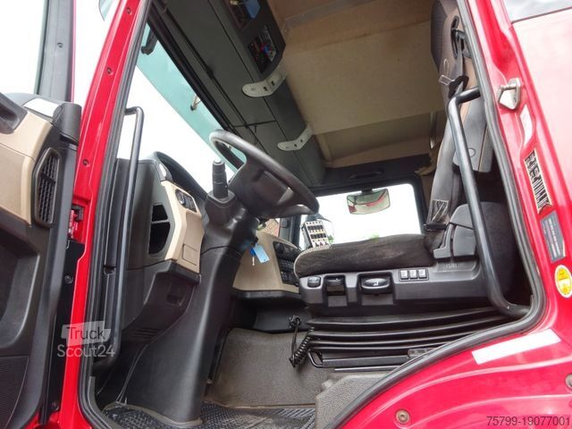 Standard tractor unit MAN 28.500 TGS mit Lift+Lenkachse Allrad