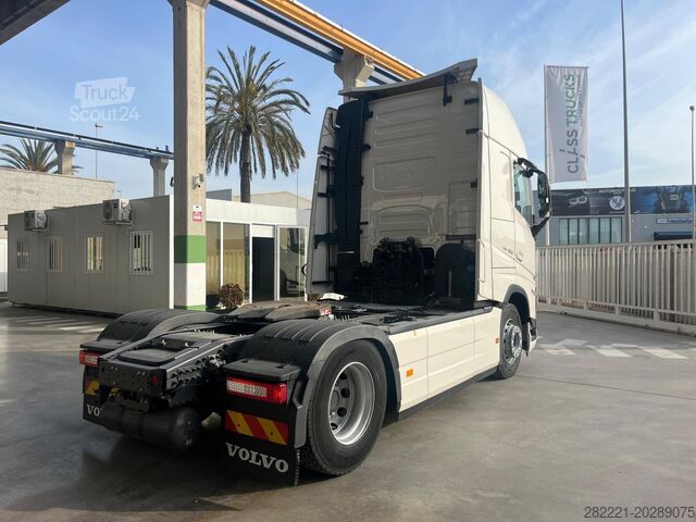Standartinis traktoriaus blokas VOLVO FH 460 Globetrotter XL i-Save SideSkirts