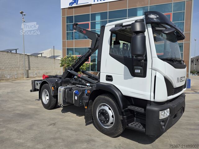 Kampós konténerszállító teherautó IVECO 140E28
