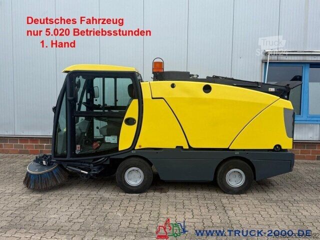 Yol süpürme aracı Johnston Bucher Johnston Sweeper CX202 mit EURO 6 Klima
