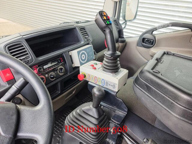 Hefplatform Nissan Cabstar 35.13 NT400 Multitel MS100
