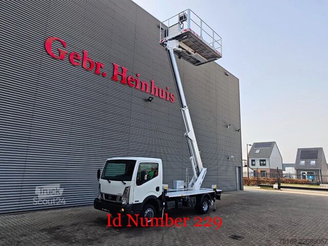 Hefplatform Nissan Cabstar 35.13 NT400 Multitel MS100