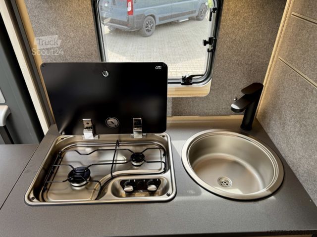 Half-integraal camper DETHLEFFS Globebus Performance 4x4 T 46 "First Edition"