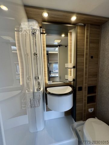 Half-integraal camper DETHLEFFS Globebus Performance 4x4 T 46 "First Edition"