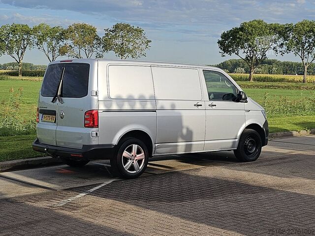 Korkeakattoinen farmari VW TRANSPORTER 2.0 TDI
