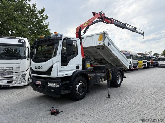 Háromirányú billenő teherautó Iveco EuroCargo 180-320 Kipper mit Kran Palfinger 12.501