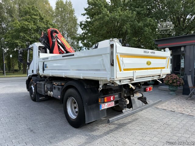 Háromirányú billenő teherautó Iveco EuroCargo 180-320 Kipper mit Kran Palfinger 12.501