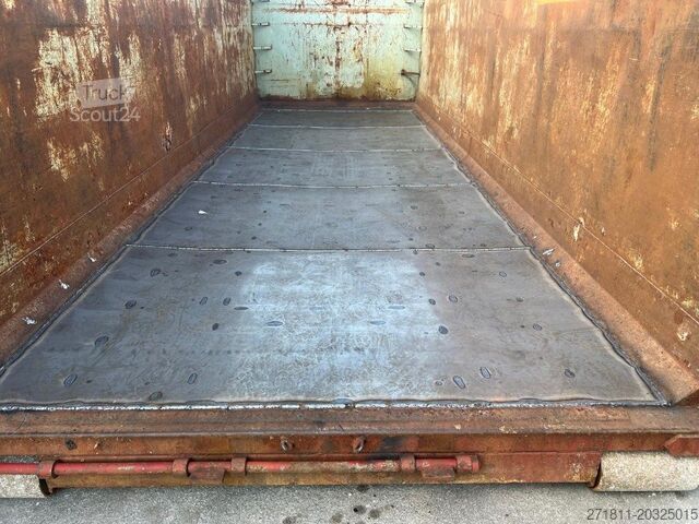 Roll-off konteyneri  CONTAINER SCARRABILE USATO A CIELO APERTO