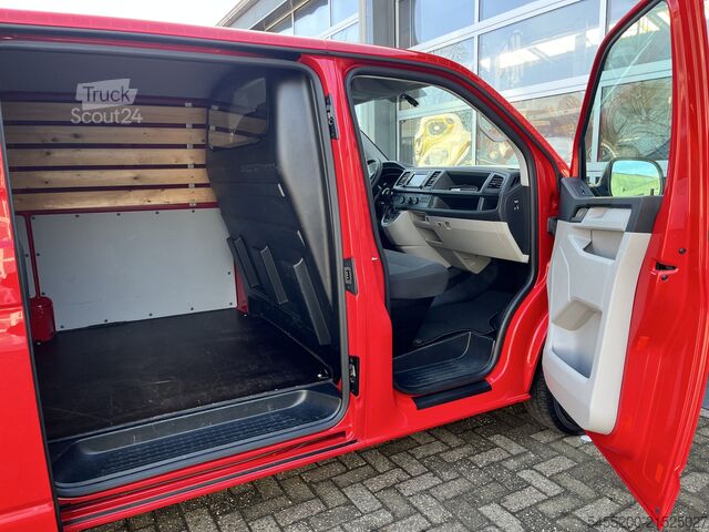 High-roof van Volkswagen Transporter 2.0 TDI L1H1 150PK Automaat Airco C...