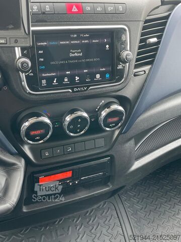 Samochód dostawczy z plandeką Iveco Daily 72-180 HI- MATIC Automatik LBW