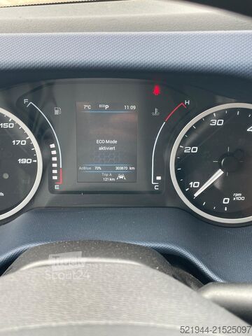 Samochód dostawczy z plandeką Iveco Daily 72-180 HI- MATIC Automatik LBW