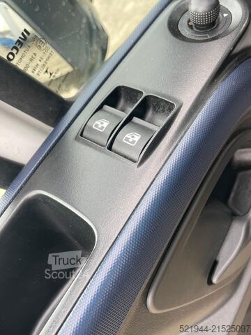 Samochód dostawczy z plandeką Iveco Daily 72-180 HI- MATIC Automatik LBW