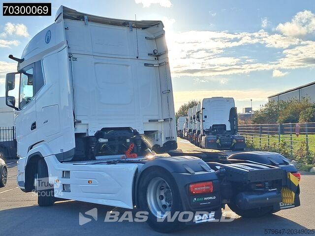 Standard-SZM DAF XG 4X2 Retarder 2xTanks ACC LED Standklima Euro 6