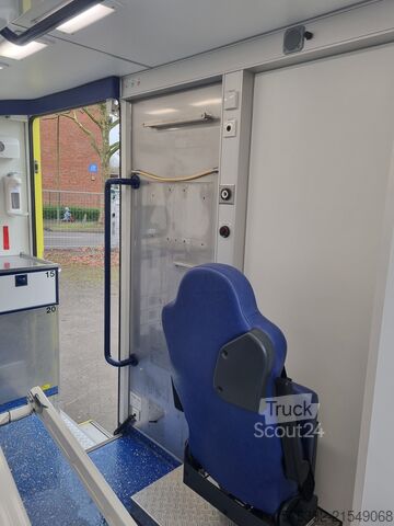 Ambulans Mercedes-Benz Sprinter Rettungswagen Fahrtec