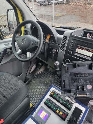 Ambulans Mercedes-Benz Sprinter Rettungswagen Fahrtec