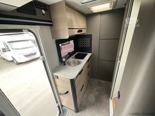 Camping-car semi-intégré CHALLENGER X 250 OPEN EDITION ZUBEHÖR+ARCTIC+CONNECT PAKET