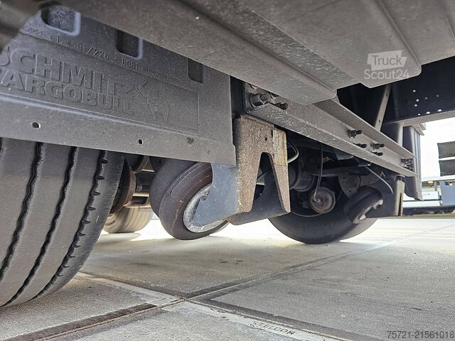 Schiebeplanen SCHMITZ SCS 24/L 13.62 MEGA