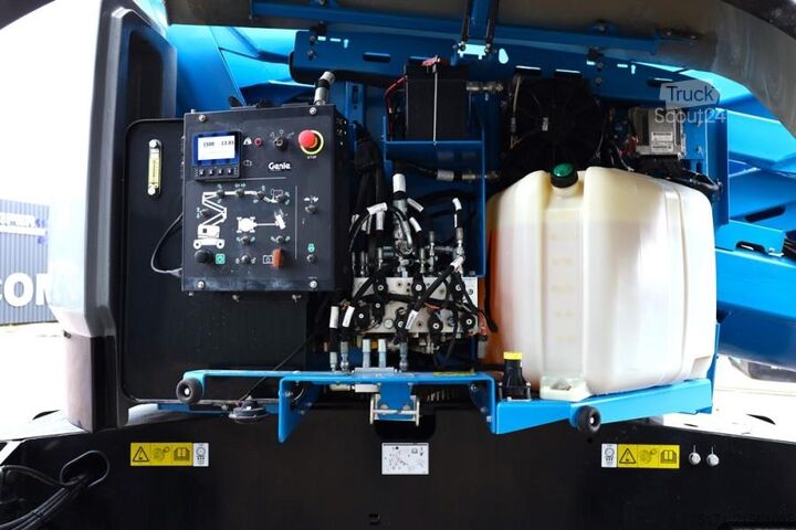 Kloubová teleskopická pracovní plošina Genie Z62/40 Diesel, 4x4 Drive, 21m Working Height, 12.5