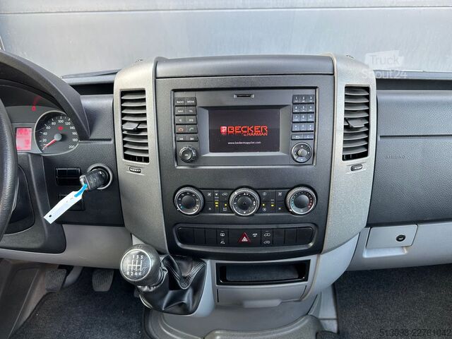 Kleinbus VW CRAFTER 6 SITZER KLIMA NAVI KAMERA PDC STANDHZG