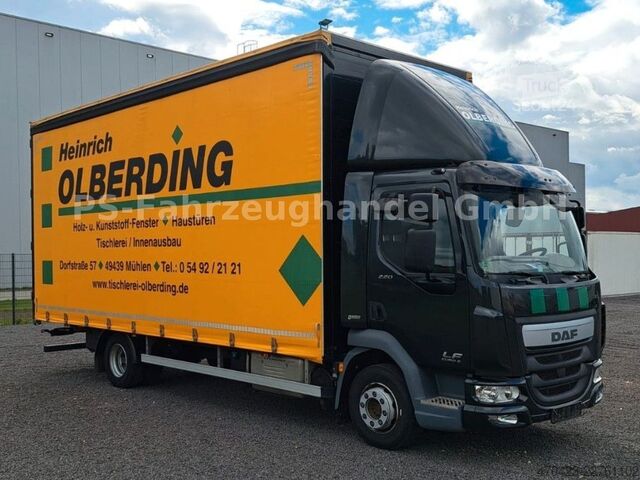 Aizkaru sānu furgons DAF LF 220 FA* 2x AHK* Schiebeplane*gepfl. Zustand