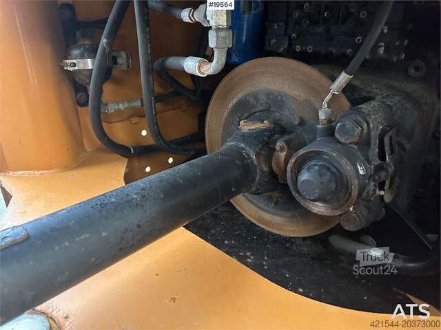 Wiellader CASE 721E wheel loader w/ snow bucket and gravel bucket