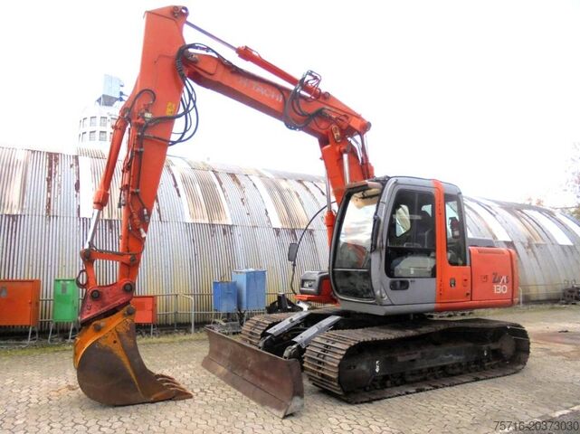Kāpurķēžu ekskavators Hitachi ZX 130