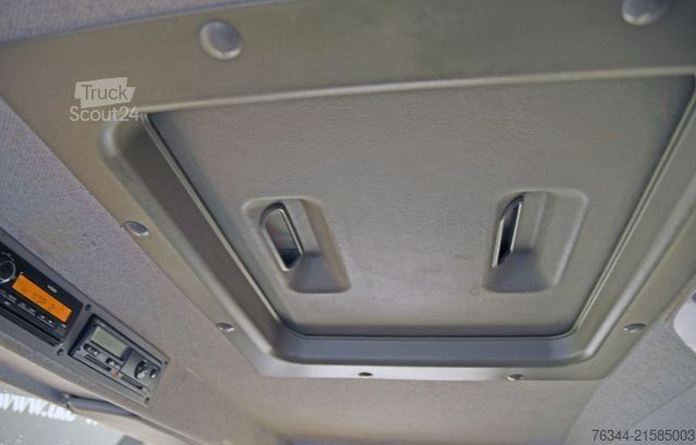 Tipper van MERCEDES-BENZ Vario 816 D 3-Seitenkipper AHK 1.Hand