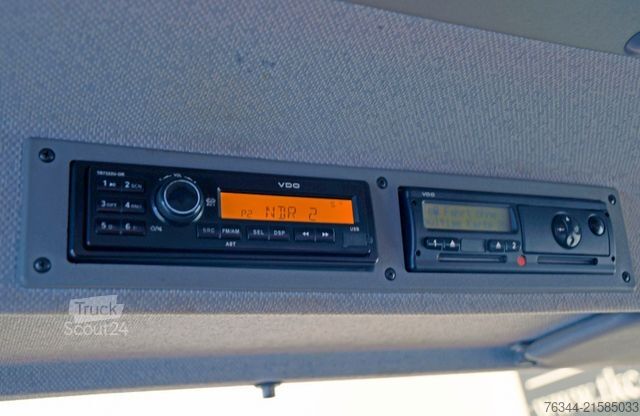 Three-way tipper van MERCEDES-BENZ Vario 816 D 3-Seitenkipper AHK 1.Hand