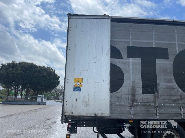 Semi-reboque aberto com lona Schmitz Cargobull Semitrailer Curtainsider Standard