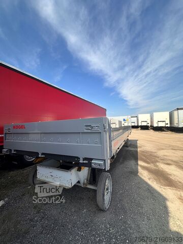 Εναλλάξιμο αμάξωμα με επίπεδη πλατφόρμα και μουσαμά Kögel BDF-System, 7.450 mm lang, mit Heckklappe