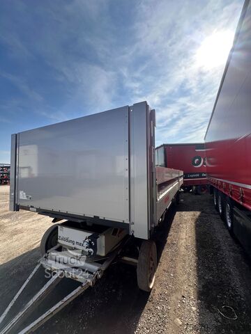 Εναλλάξιμο αμάξωμα με επίπεδη πλατφόρμα και μουσαμά Kögel BDF-System, 7.450 mm lang, mit Heckklappe