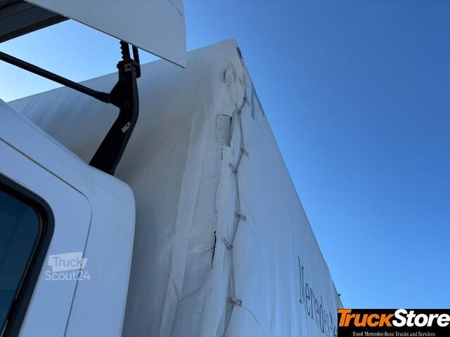Samochód ciężarowy z plandeką typu platforma  Atego 1224 L