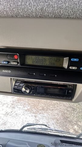 “Van for transporting 4 horses with living quarters” IVECO OAKLEY IVECO ML 100E21