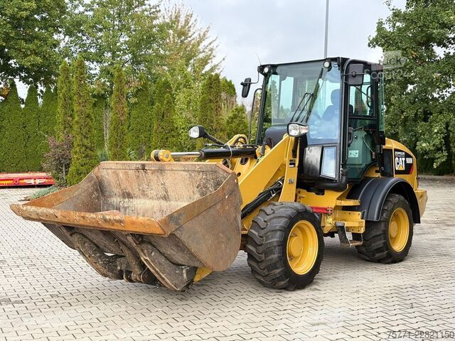 Radlader Caterpillar 908M