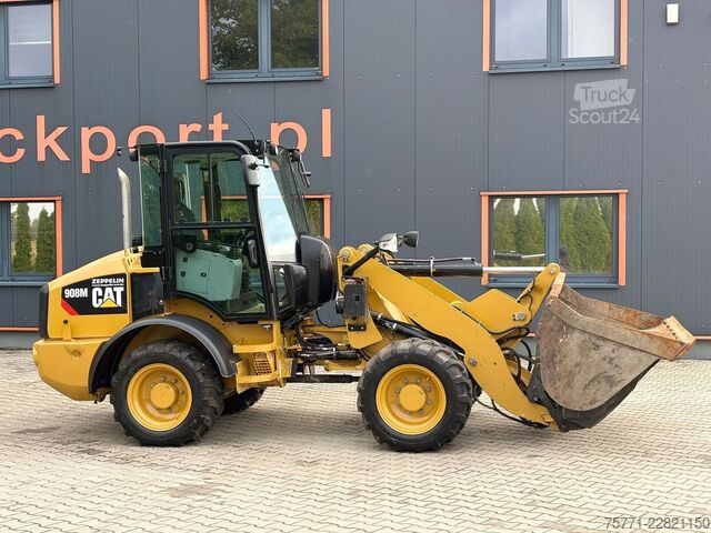 Radlader Caterpillar 908M