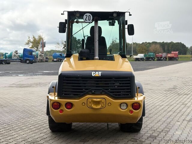 Radlader Caterpillar 908M
