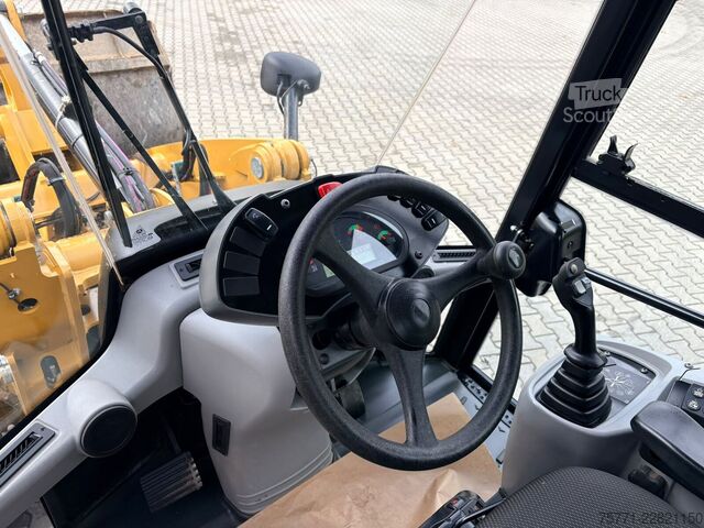 Radlader Caterpillar 908M