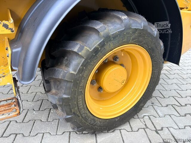 Radlader Caterpillar 908M